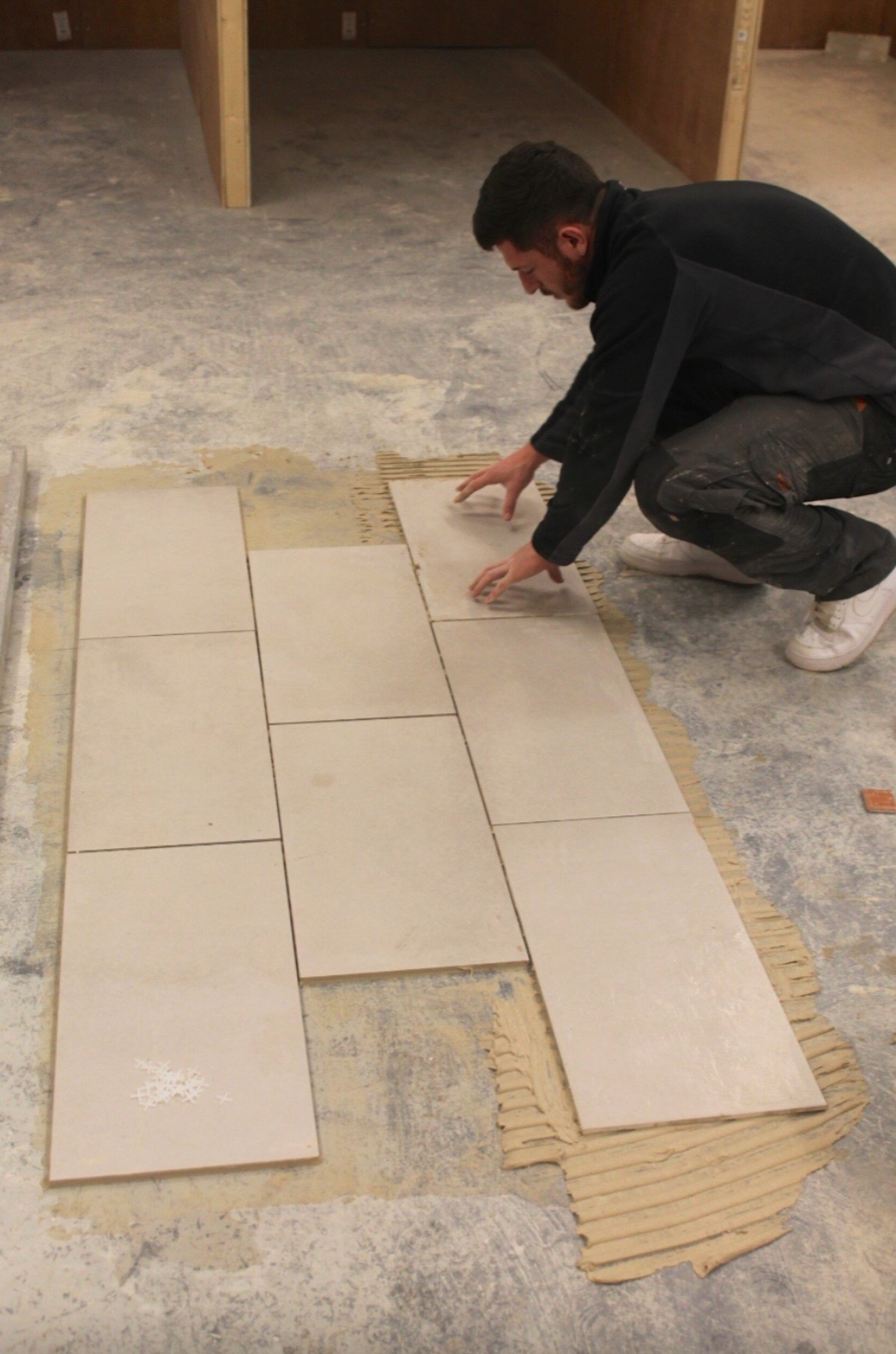 Essential Advice for Homeowners Taking on Tiling Projects